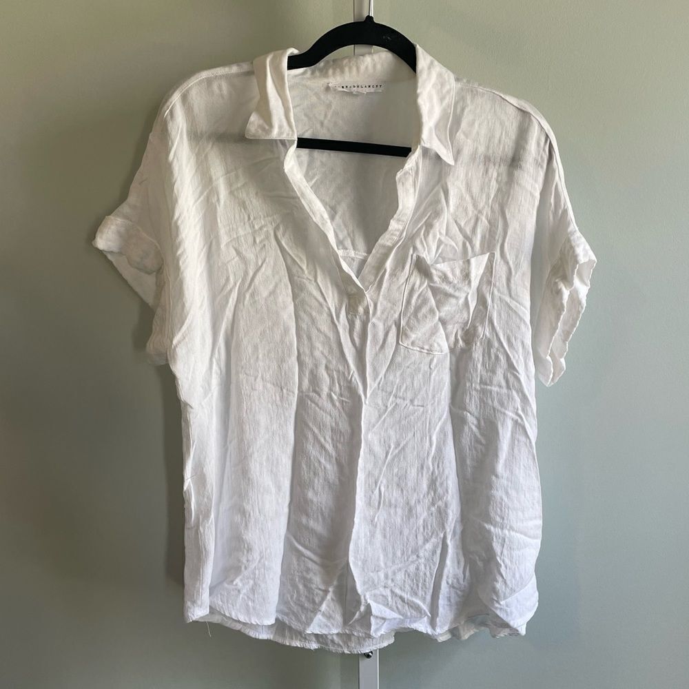 Jane + Delancey White V-Neck Short Sleeve Casual Top